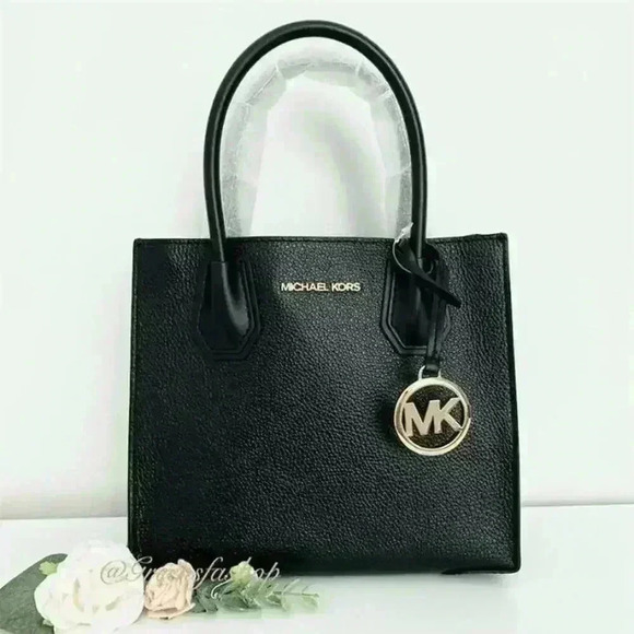 Michael Kors Handbags - Michael Kors purse Mercer messenger crossbody black leather shoulder bag
